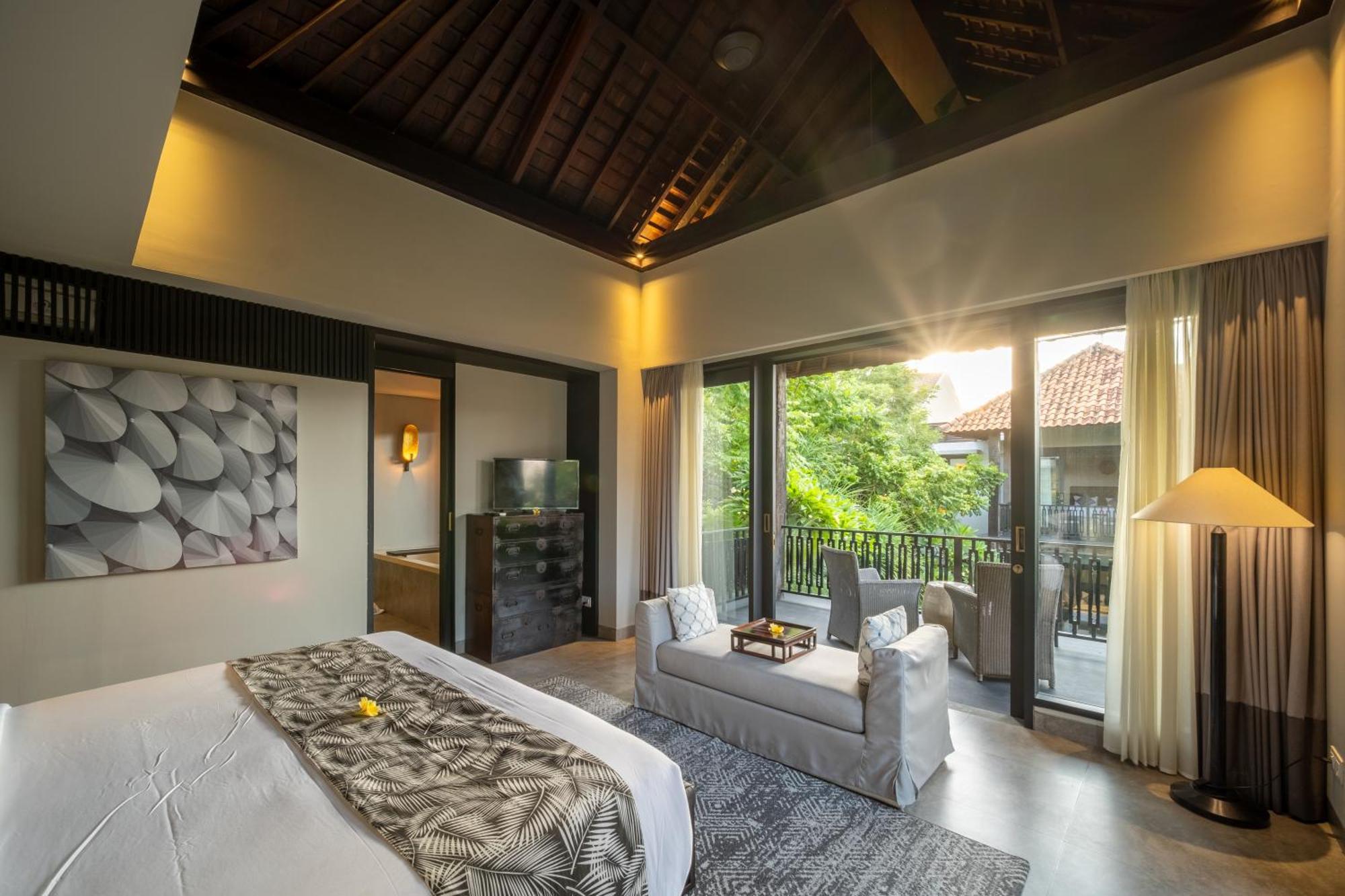 Villa De Suma - Fully Staffed Luxury Villa, Walk To The Beach! 세미냑 외부 사진