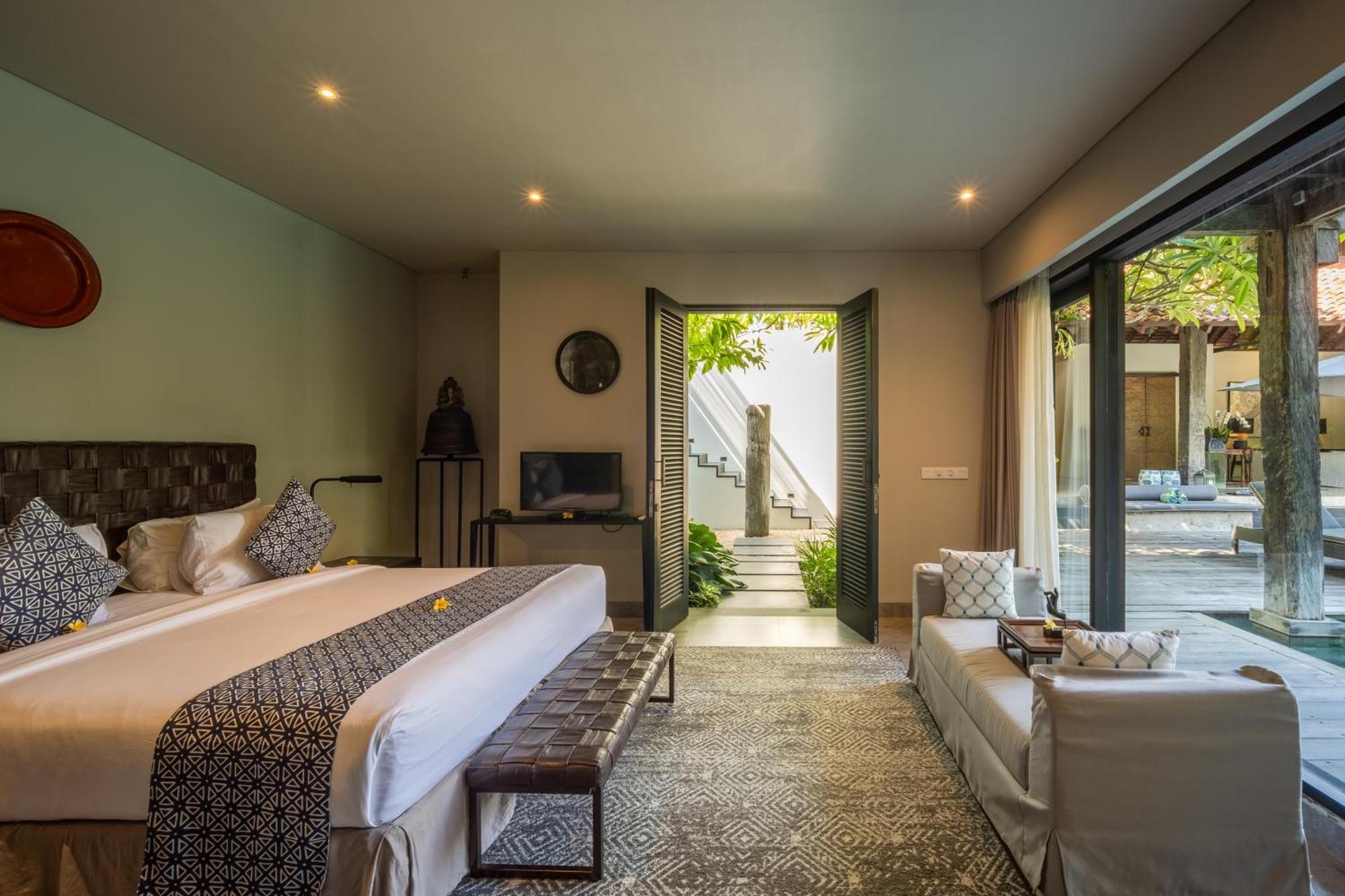 Villa De Suma - Fully Staffed Luxury Villa, Walk To The Beach! 세미냑 외부 사진