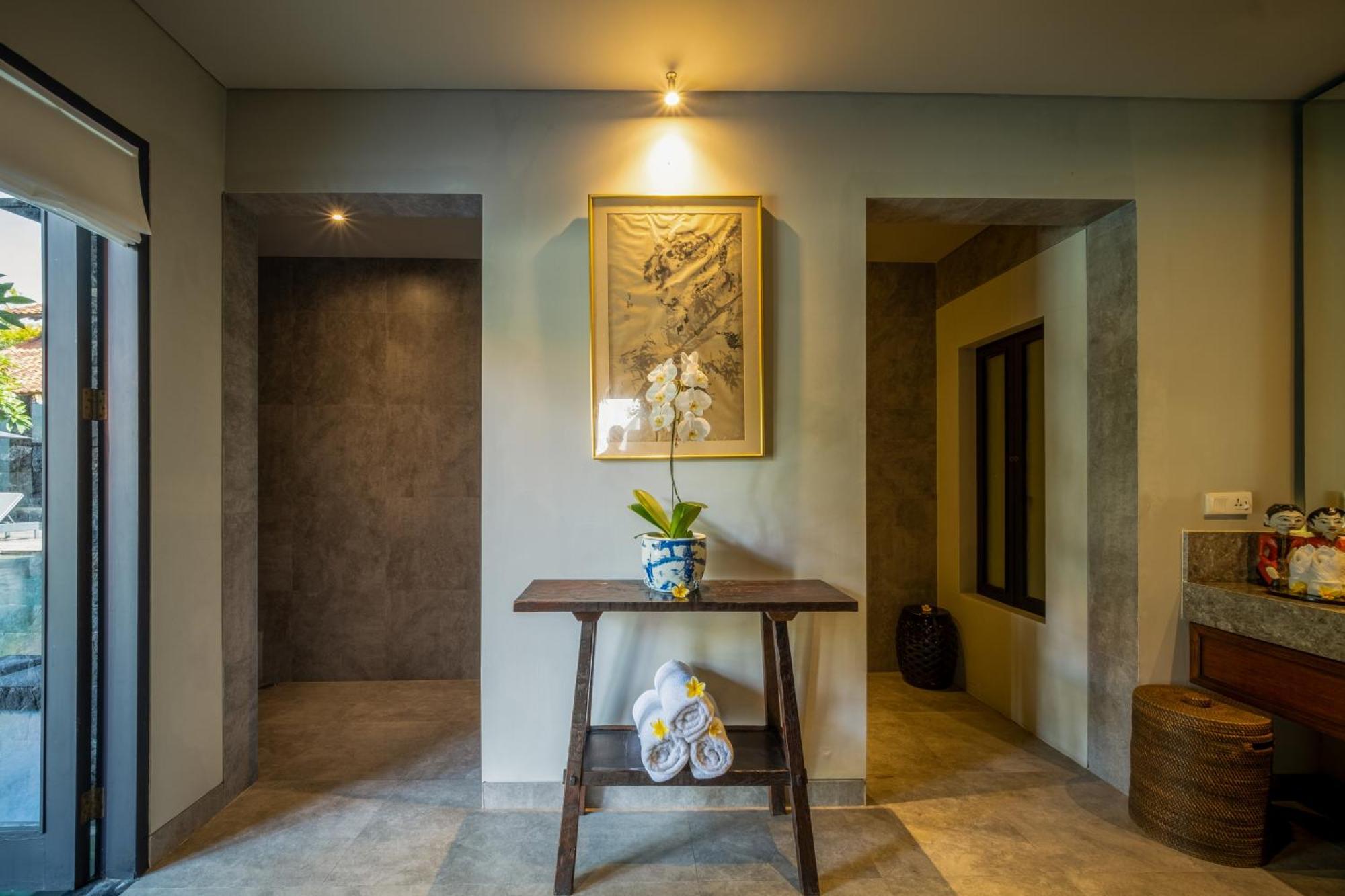 Villa De Suma - Fully Staffed Luxury Villa, Walk To The Beach! 세미냑 외부 사진