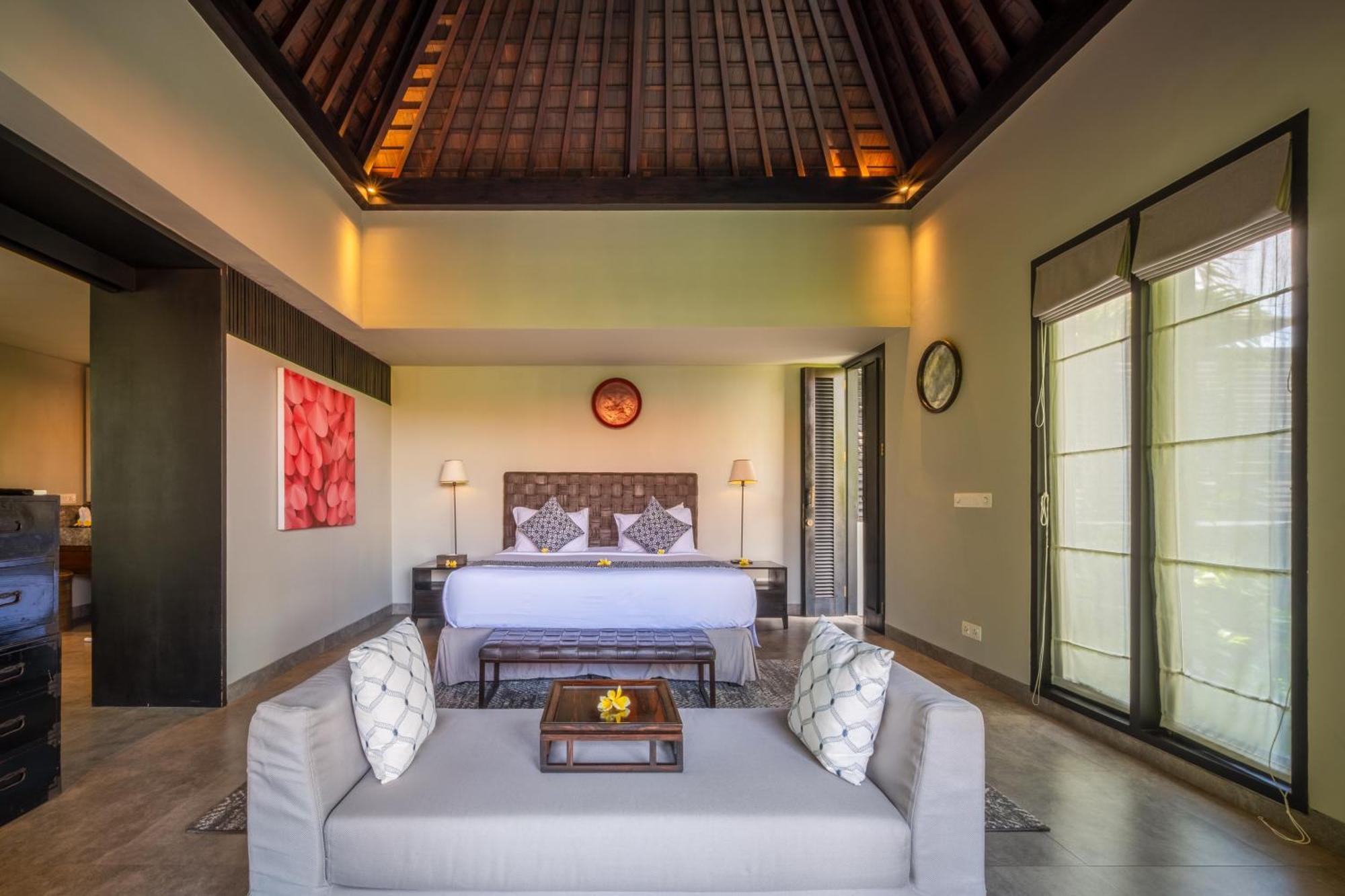 Villa De Suma - Fully Staffed Luxury Villa, Walk To The Beach! 세미냑 외부 사진