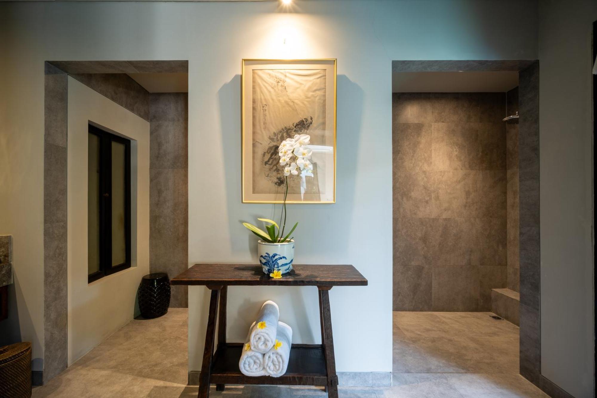 Villa De Suma - Fully Staffed Luxury Villa, Walk To The Beach! 세미냑 외부 사진